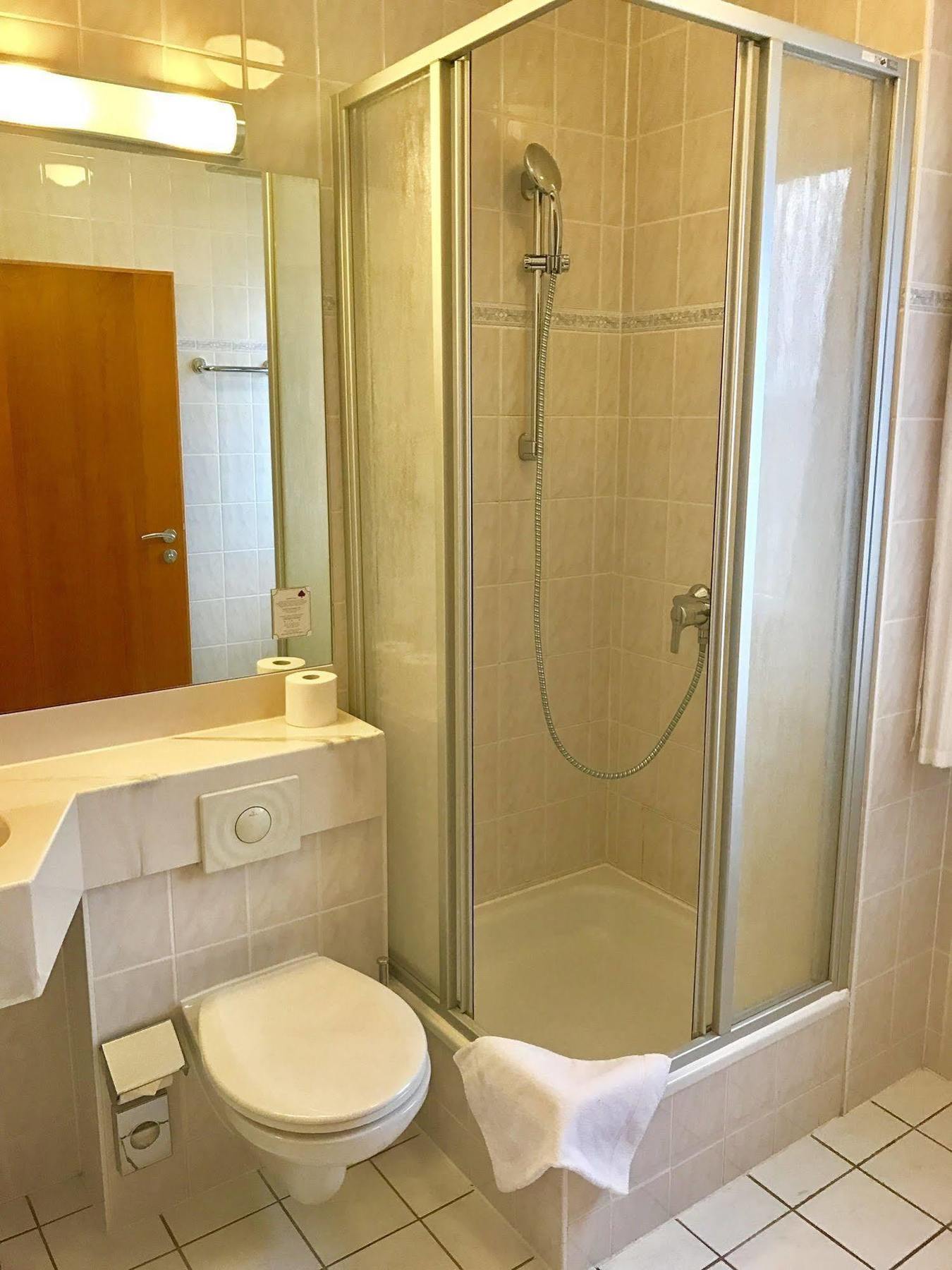 Hotel Berlin - Greenline Hotel Zossen Luaran gambar
