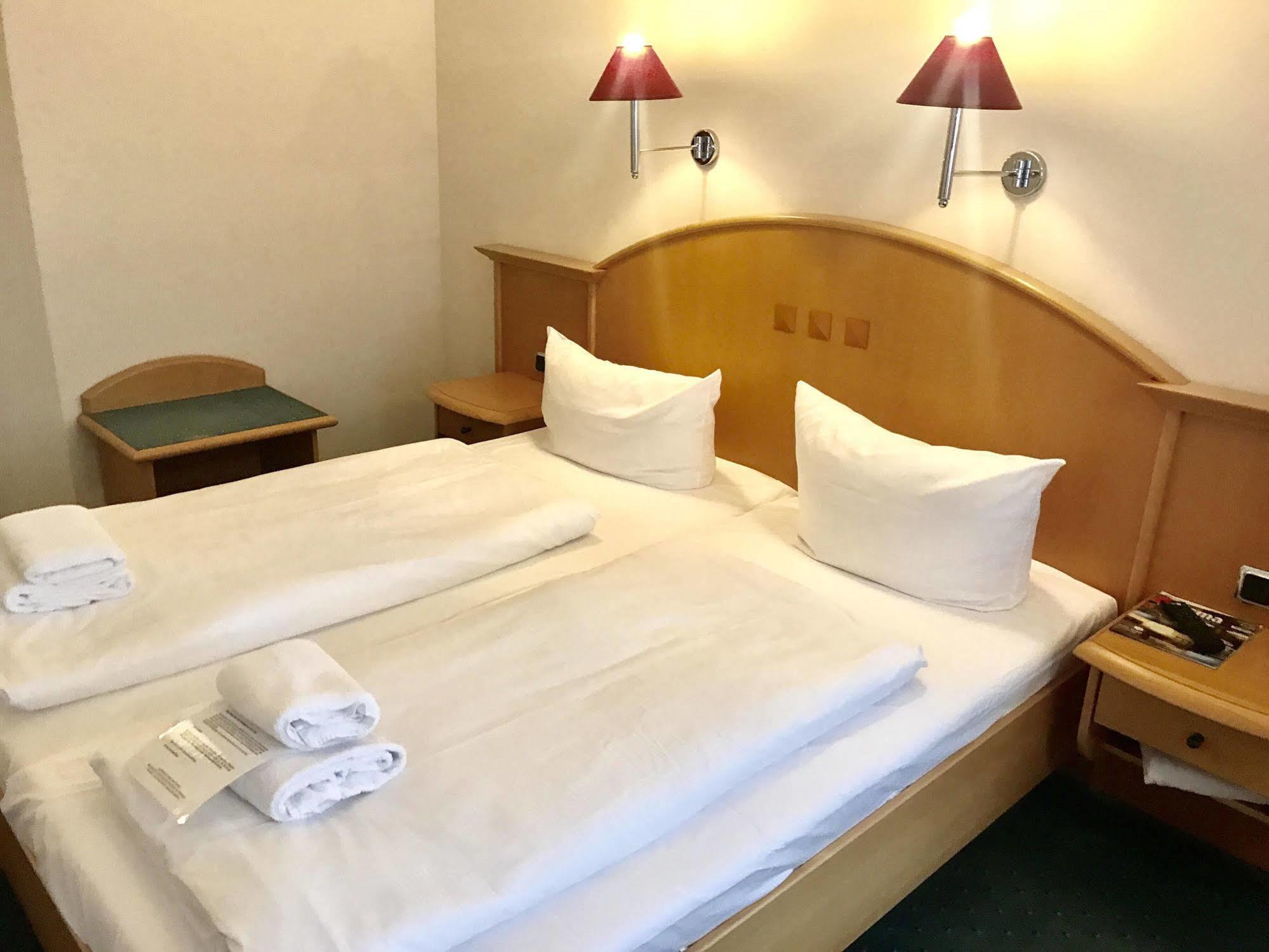 Hotel Berlin - Greenline Hotel Zossen Luaran gambar